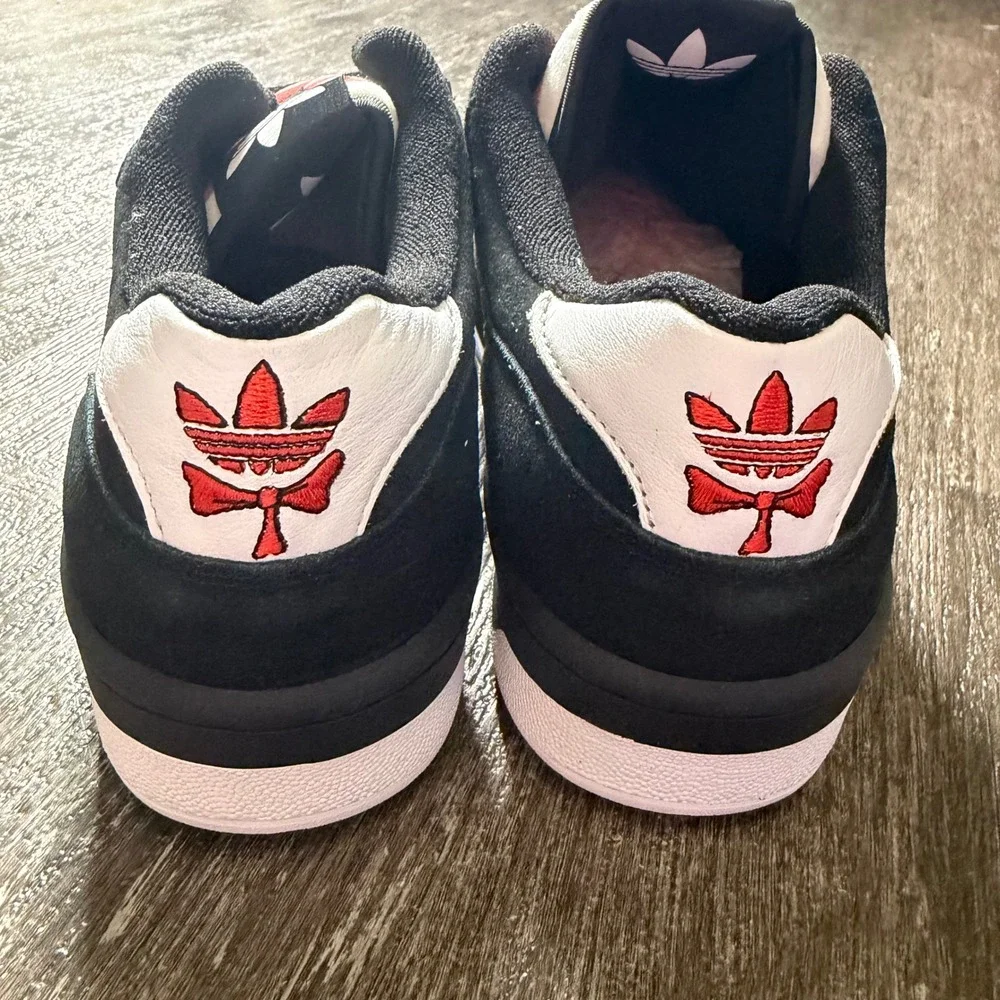 Adidas Rivalry Low Mens 12 Black White Red Dr Seuss Cat in the Hat Shoes Stripe